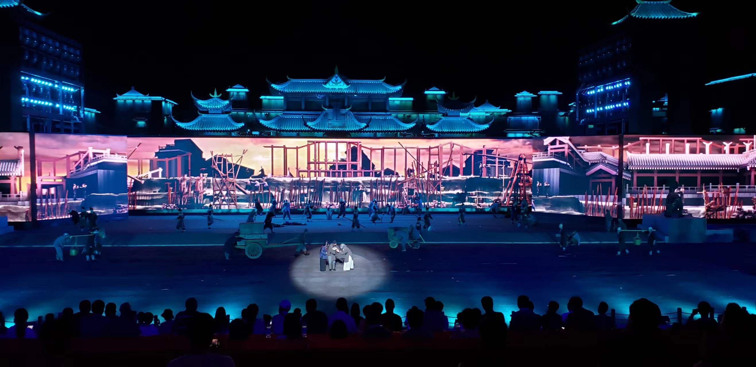 对开移动翻转LED屏3