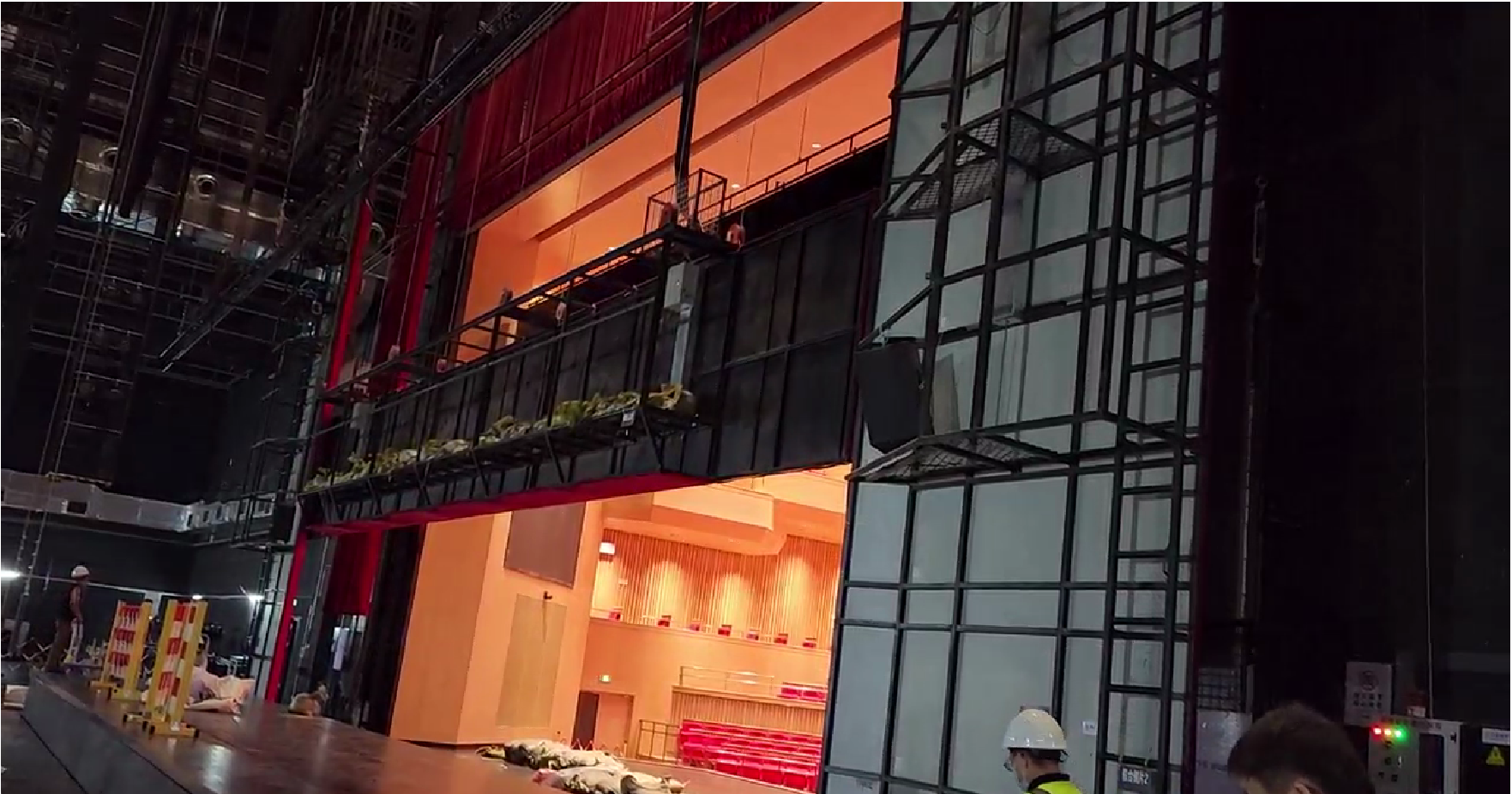 假台口、灯光渡桥3