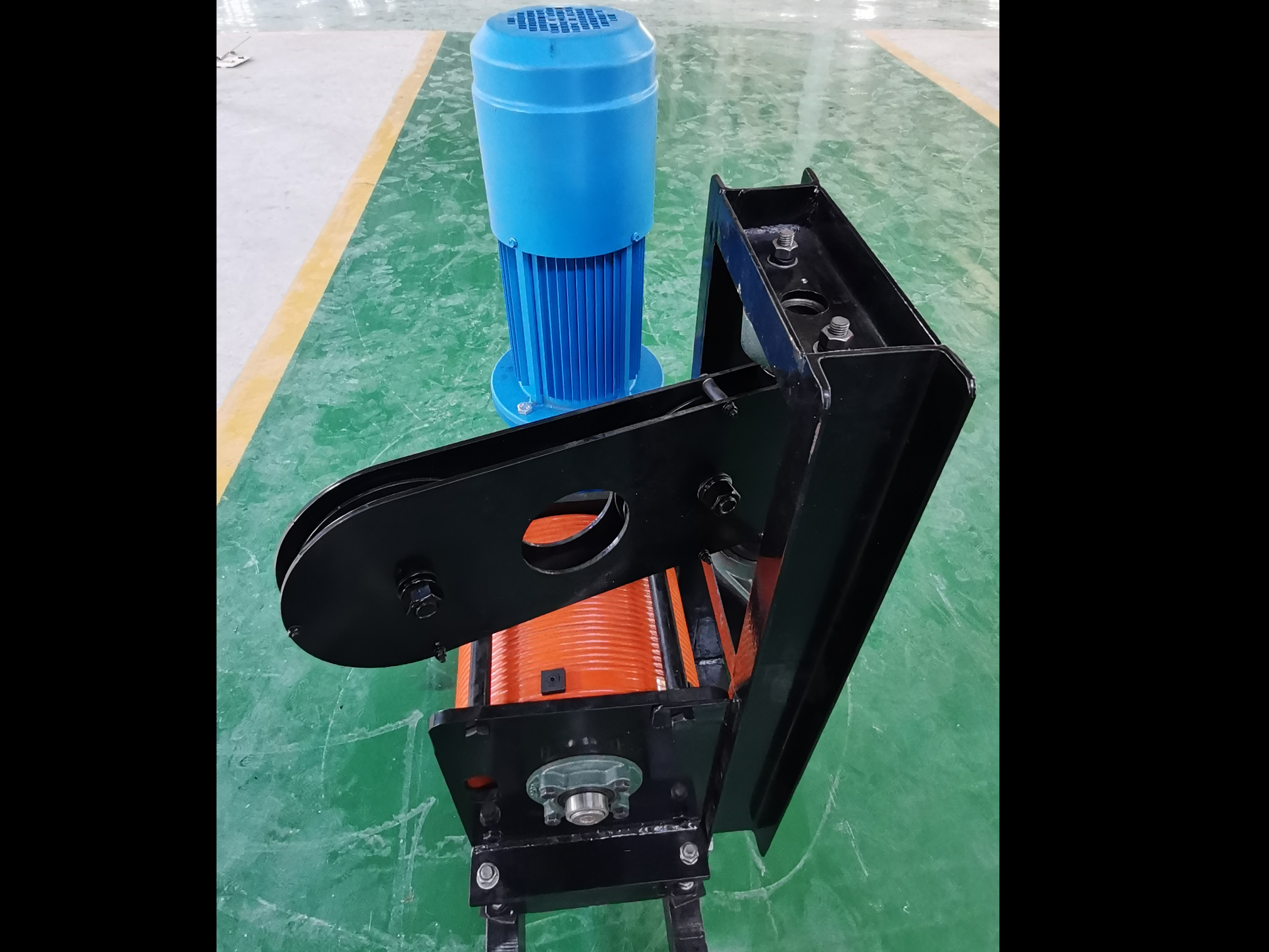 单点吊机                                       3