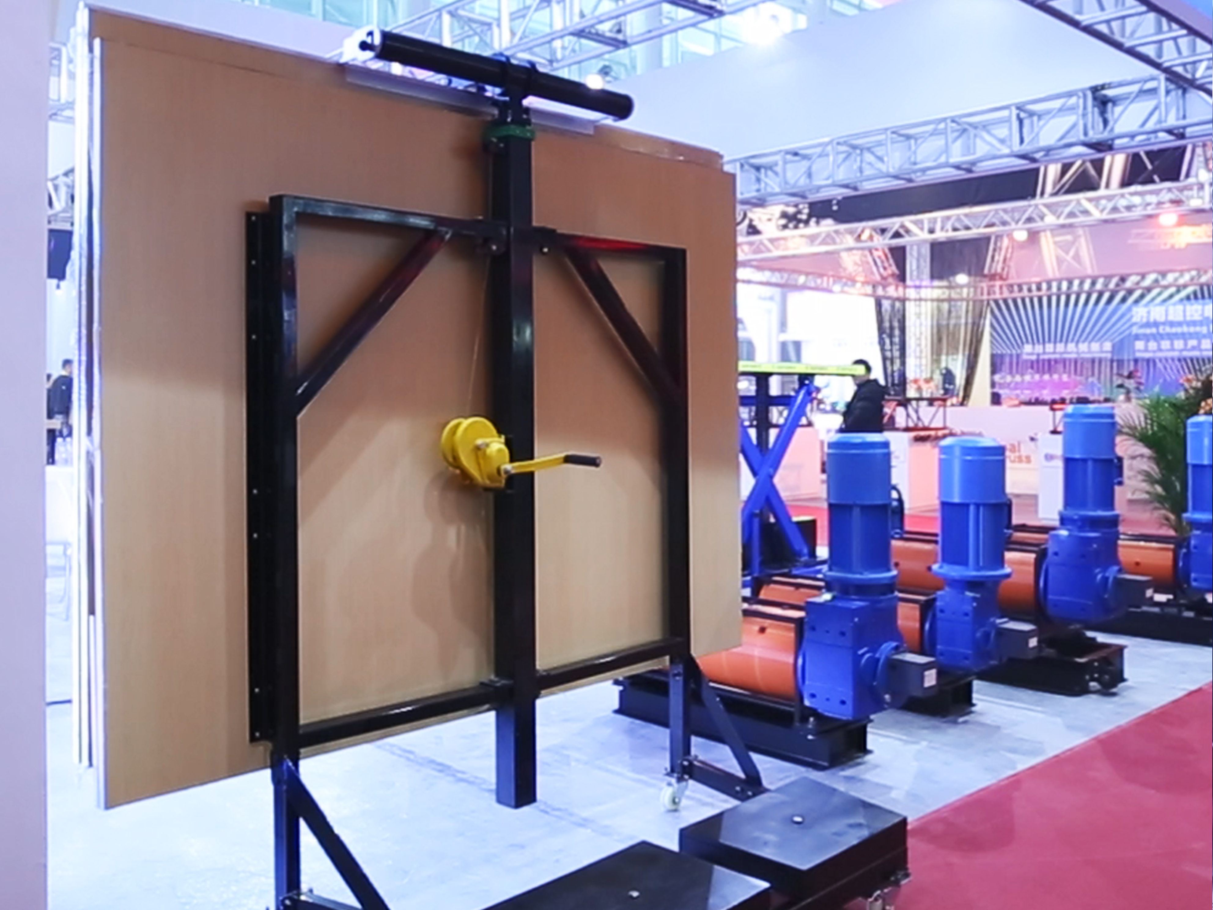 可移动升降式反声板2